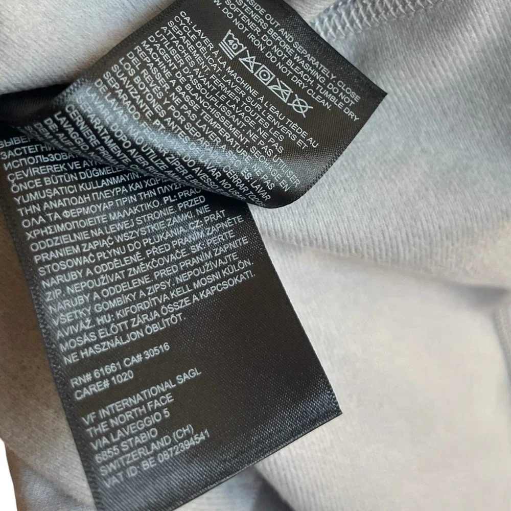 Mens The North Face Tech 1/4 Zip Large Gray Grey Golf Pullover Quarter Logo
